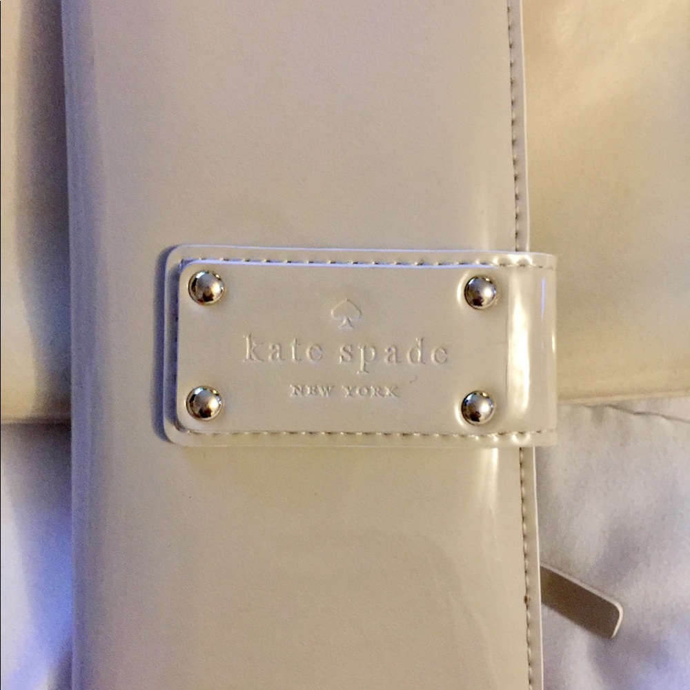 Kate Spade💕 - Picture 4 of 6